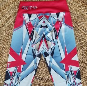Red printed active leggings (capri length)